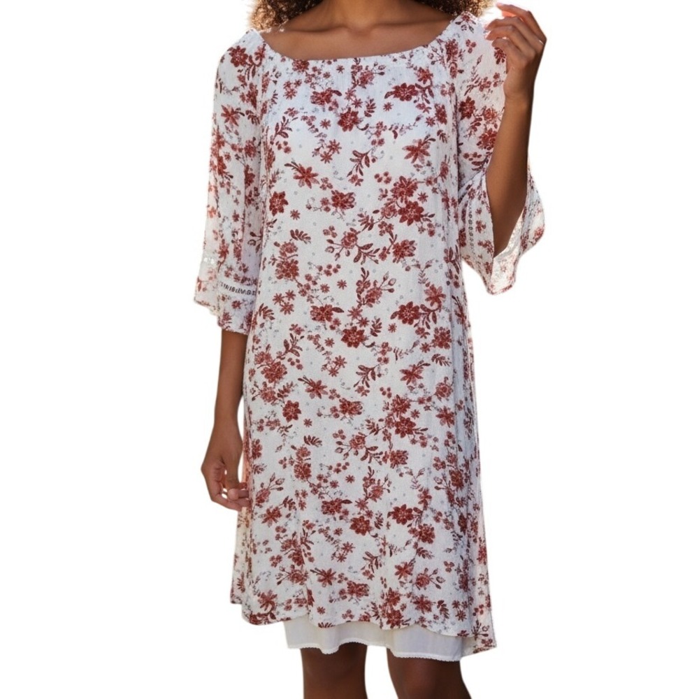 NAIF Women's Red & White Floral Bell Sleeves  Boho Dress EUC Size‎ Medium